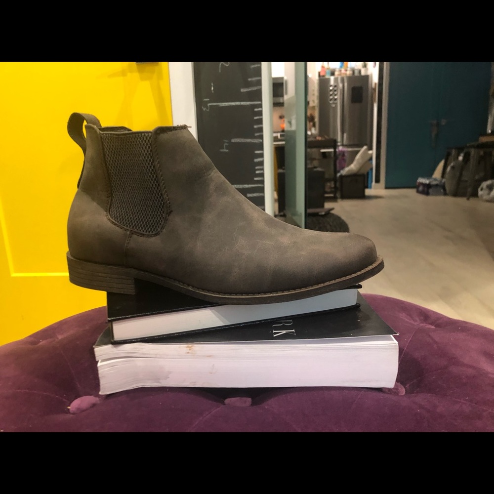 Mens vintage Rustic style chukka leather !
